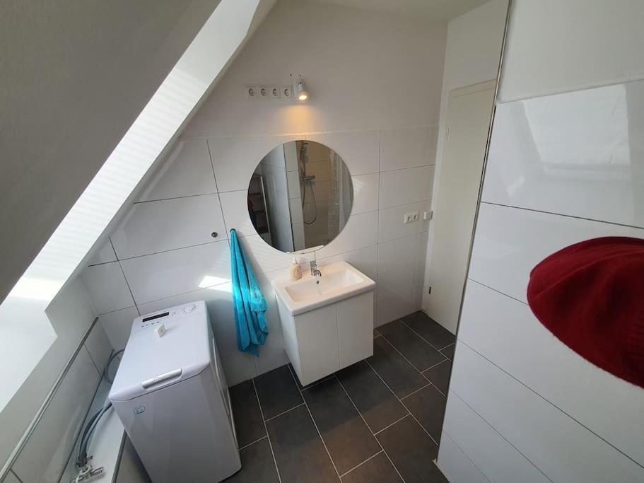 Kiel-Russee Familienwohnung, Lademoeglichkeit, Co2 Frei Buitenkant foto